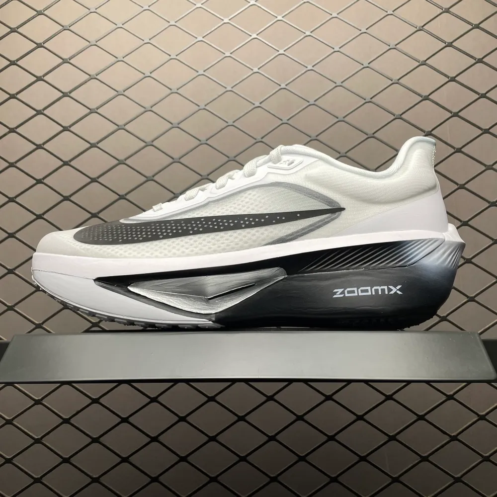 💰600 純原NK Zoom Fly 6 EK 馬拉松超輕跑鞋 FN8454-100 尺碼：39 40 40.5 41 42 42.5 43 44 44.5 45 46 編號：29YEFF24