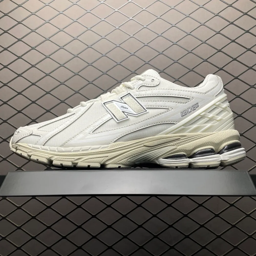 💰569 純原New Balance 新百倫 M1906RWW 復古休閒跑步鞋 尺碼：36 37 37.5 38 38.5 39.5 40 40.5 41.5 42 42.5 43 44 44.5 45 編號：27YDEF202