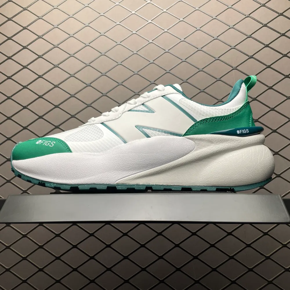 💰550 純原New Balance 新百倫 3447 復古休閒跑步鞋 U3447LE 尺碼：40 40.5 41.5 42 42.5 43 44 44.5 45 編號：25YEFF37