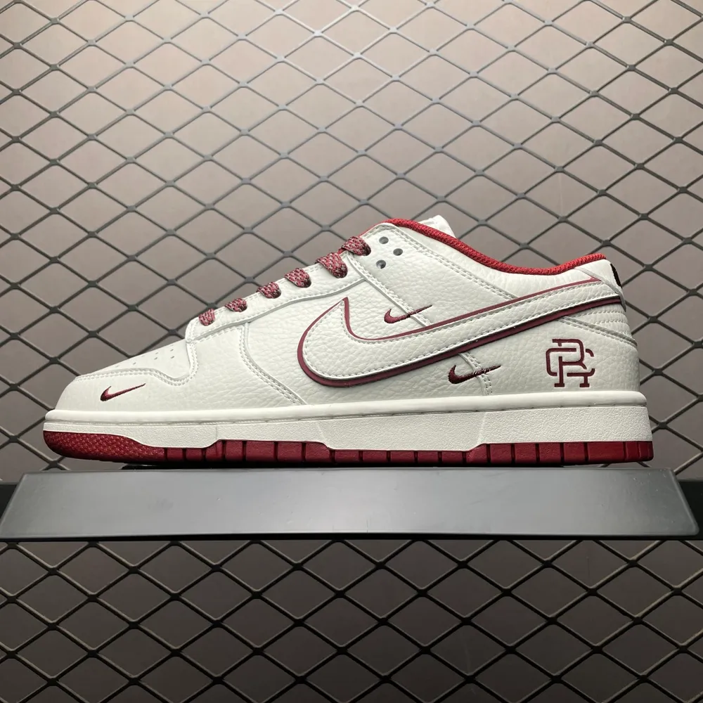 💰640 純原NK Dunk Low 客制款 低幫休閒板鞋 RC3085-895 尺碼：36 36.5 37.5 38 38.5 39 40 40.5 41 42 42.5 43 44 44.5 45 編號：33UEFF37
