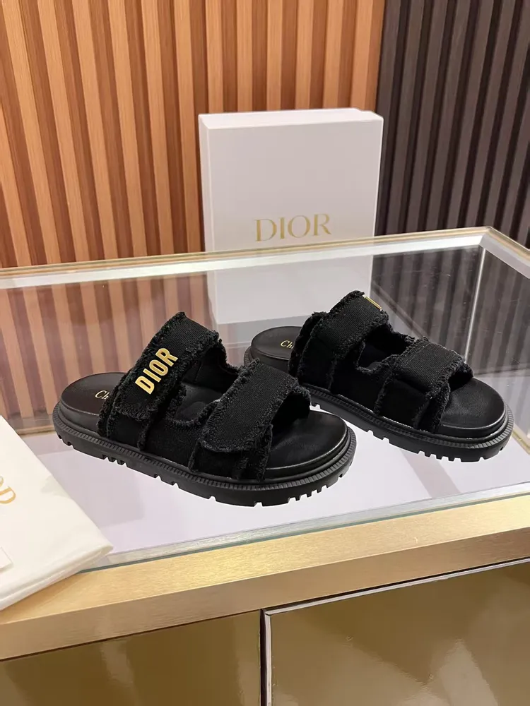 P630。Dior經典帆布爆款涼拖