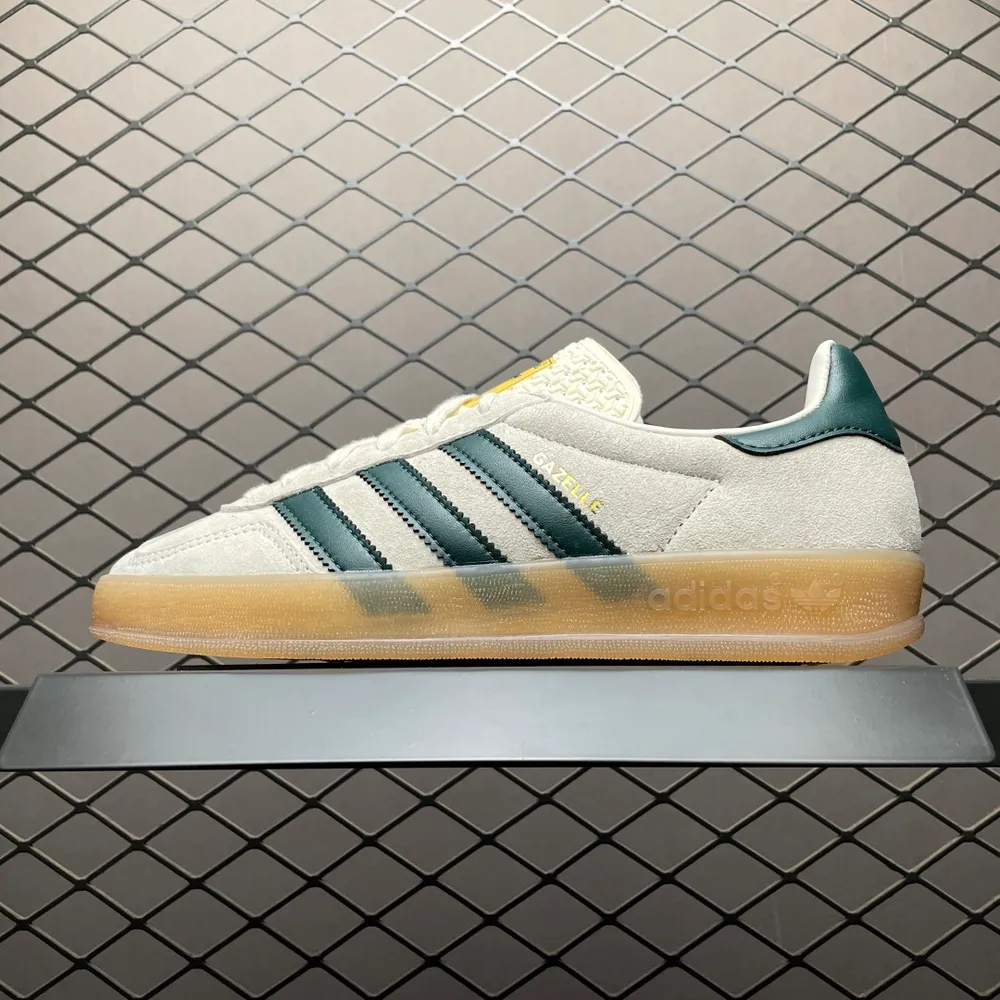 💰510   AD 阿迪 Gazelle Indoor 低幫休閒板鞋 IH7502 大廠支線出品 外貿平臺走量先鋒版本 尺碼：36 36.5 37 38 38.5 39 40 40.5 41 42 42.5 43 44 44.5 45 編