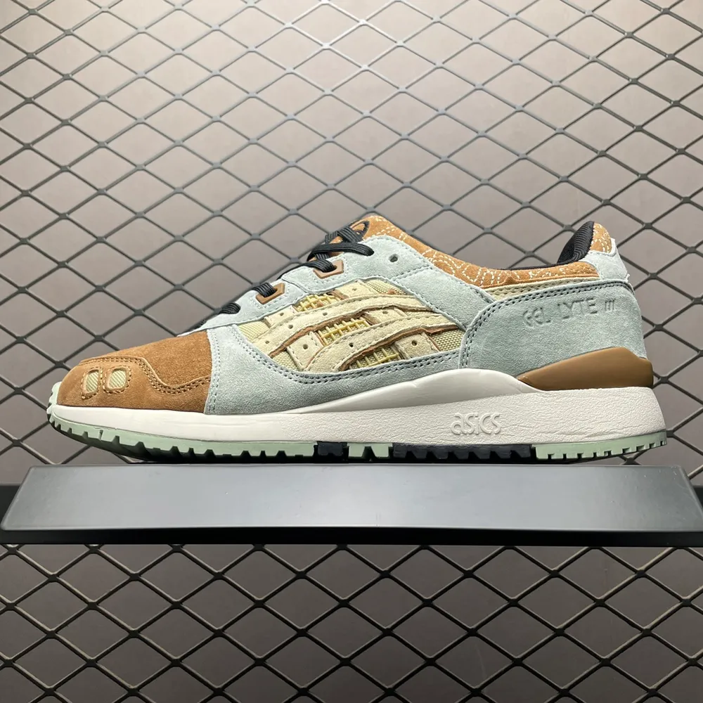 💰569 純原Costs x Asics 亞瑟士 GEL-LYTE III OG 聯名款復古低幫運動休閒跑步鞋 1201A937-200 平臺專供品質 區別市面通貨 尺碼：36 37 37.5 38 39 39.5 40 40.5 41.