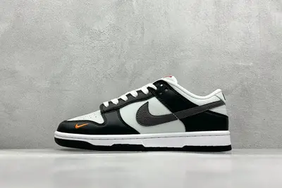 560💰