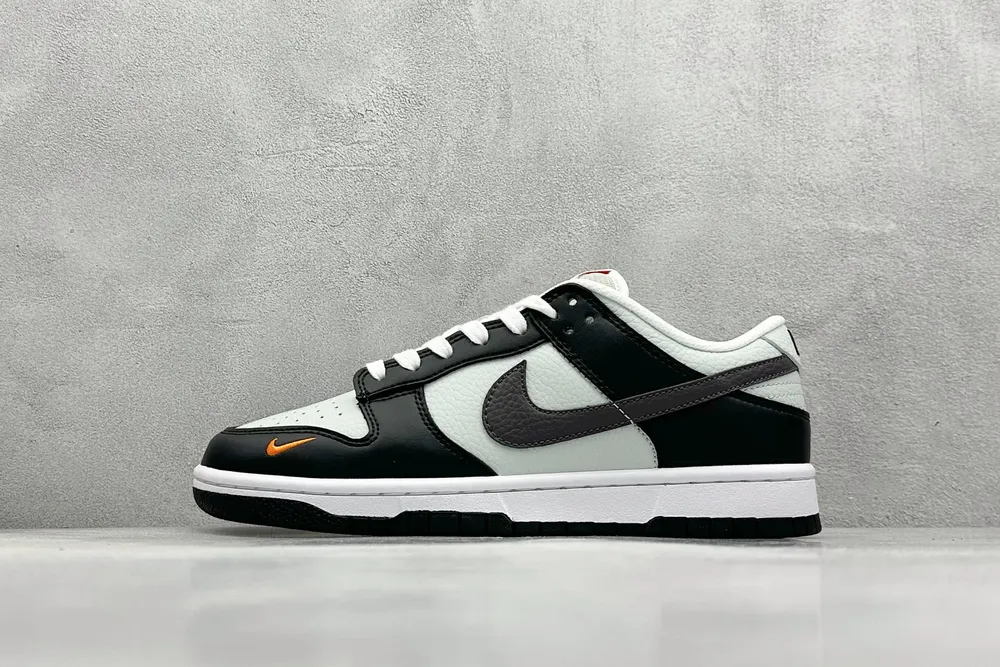 560💰