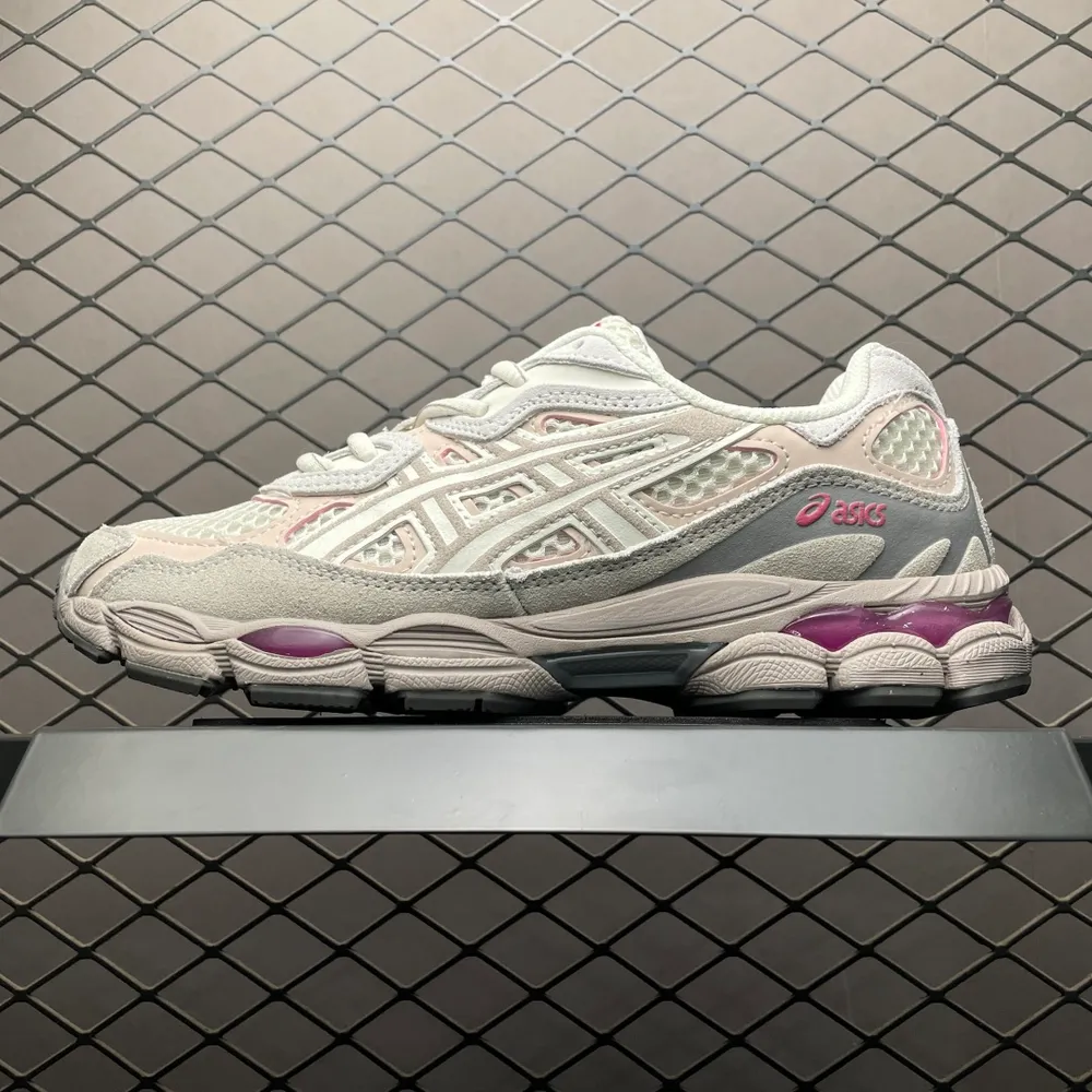 💰530 純原Asics 亞瑟士 GEL-NYC 低幫運動休閒跑步鞋 1203A372-100 外貿平臺專供 大廠出品 細節到位 區別市面通貨 尺碼：36 37 37.5 38 39 39.5 40 40.5 41.5 42 42.5 4
