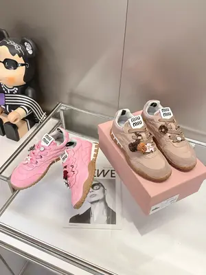 新色p650 碼數35-40