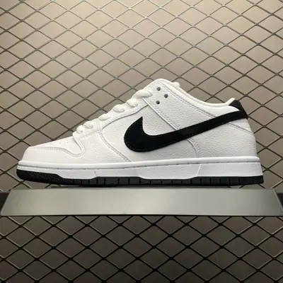 💰559 純原NK Dunk SB Low 低幫休閒板鞋 HF3704-100 尺碼：36 36.5 37.5 38 38.5 39 40 40.5 41 42 42.5 43 44 44.5 45 46 編號：27YEFF209