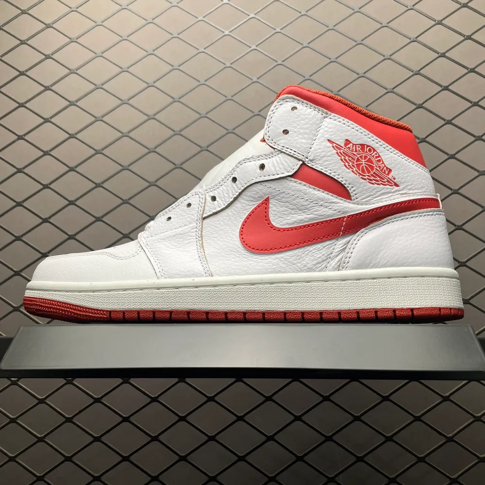 💰620 純原Air Jordan 1 Mid  AJ1喬1中幫文化籃球鞋 FJ3458-160 市售最高品質 原鞋開發 平臺訂單專用代工流水線打造 每一個配色均採購原鞋確認細節 認準細節實拍 尺碼：40 40.5 41 42 42.5 