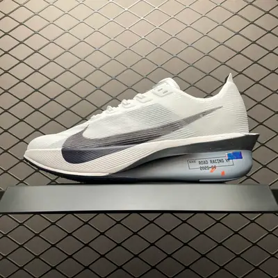 💰600 純原NK Vaporfly Next %4 超輕網面跑步鞋 HF6414-100 尺碼：36 36.5 37.5 38 38.5 39 40 40.5 41 42 42.5 43 44 44.5 45 編號：29TDEF78