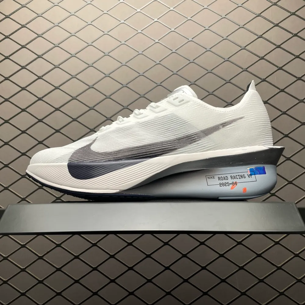💰600 純原NK Vaporfly Next %4 超輕網面跑步鞋 HF6414-100 尺碼：36 36.5 37.5 38 38.5 39 40 40.5 41 42 42.5 43 44 44.5 45 編號：29TDEF78