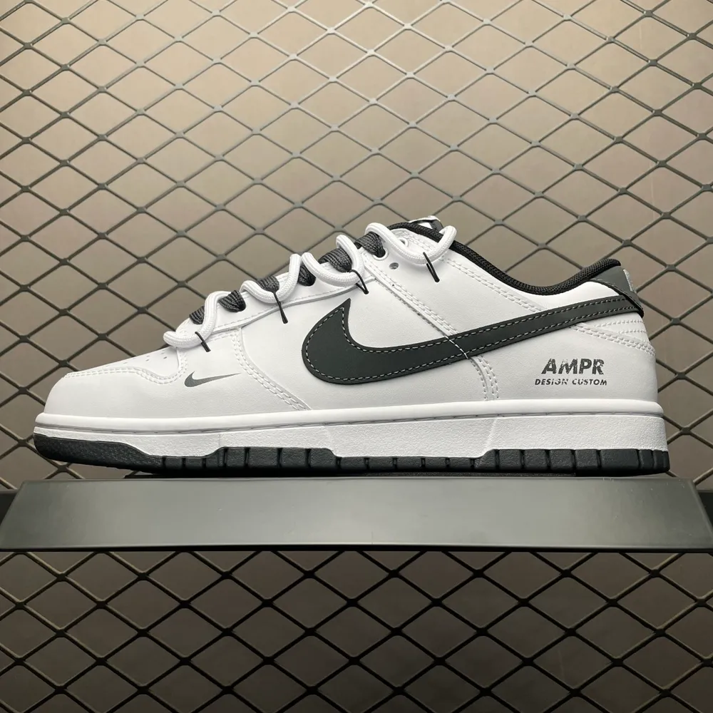 💰620 純原NK Dunk Low 客制款 低幫休閒板鞋 WB0528-094 尺碼：40 40.5 41 42 42.5 43 44 44.5 45 46 編號：31YEFFJ