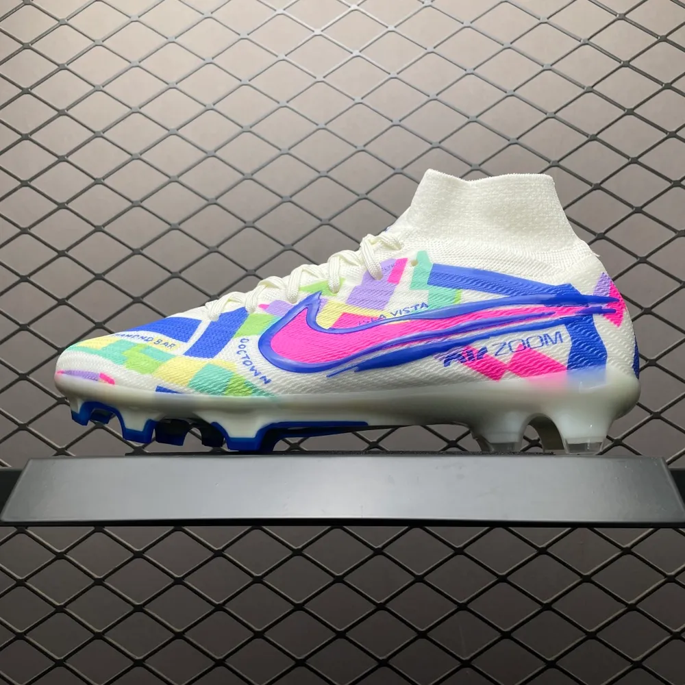 💰550   外貿專供 NK Air Zoom Mercurial Superfly 9 防水鞋面 膠質長釘足球鞋 原代工廠出品， 全進口機臺生產裝置，百分百採用優質原材料 外貿出口平臺主推私密 尺碼：35-45 無半碼 編號：35YEF