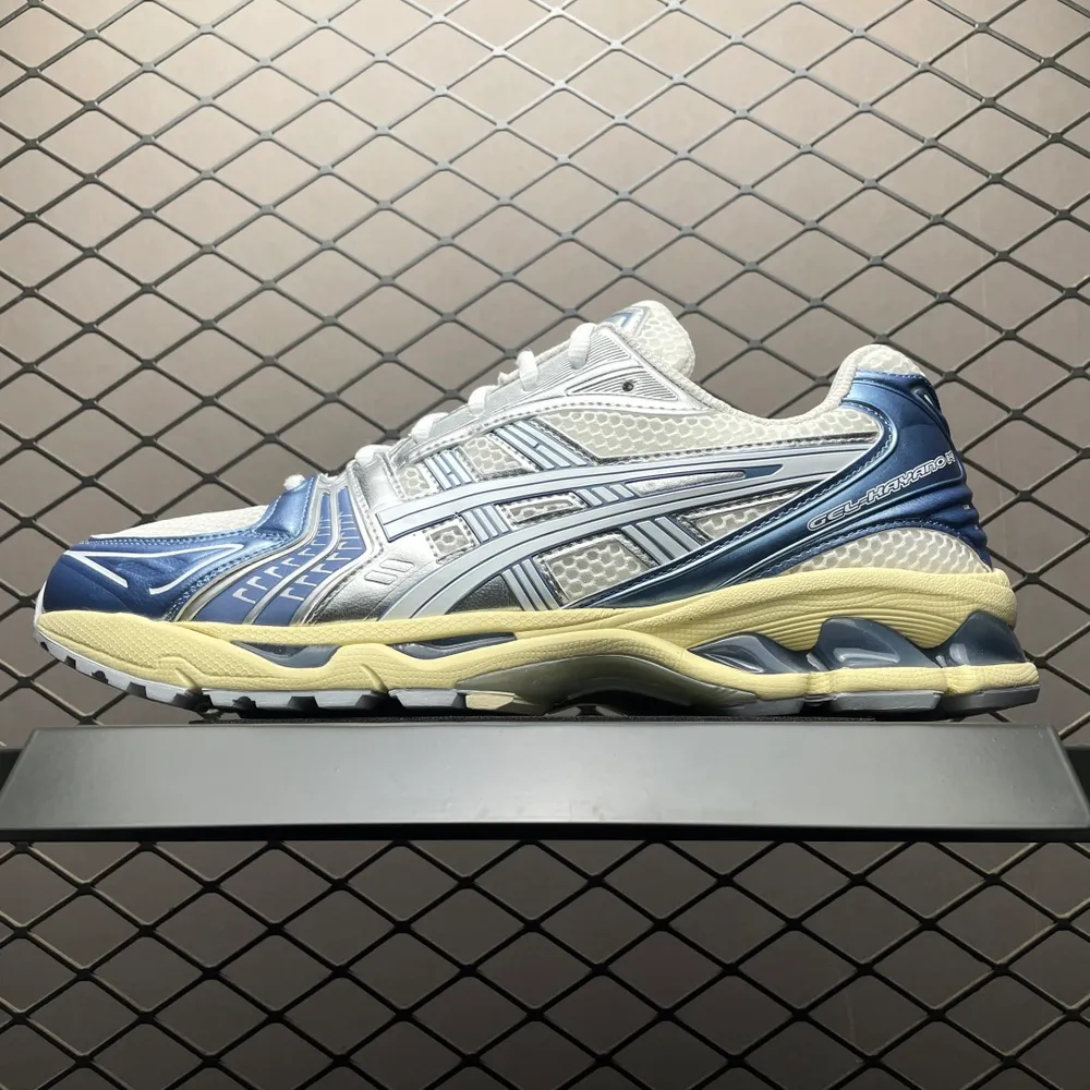 💰569 純原Asics 亞瑟士 GEL-Kayano 14 低幫運動休閒跑步鞋 1203A537-102 平臺專供品質 一箇中底細節區別市面通貨 尺碼：36 37 37.5 38 39 39.5 40 40.5 41.5 42 42.5