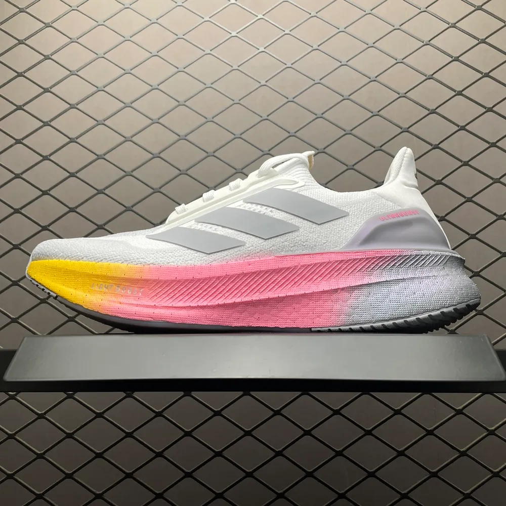 💰569 純原AD 阿迪 Ultra Boost 5X 超彈力爆米花中底休閒跑步鞋 IH0636 尺碼：39 40 40.5 41 42 42.5 43 44 44.5 45 46 46.5 47 48 編號：27TDEE101