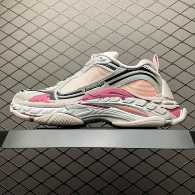 純原Balenciaga 巴黎世家 Triple S 2 復古老爹鞋 865851 官方全套配件鞋盒 鞋帶 防塵紙配套齊全 尺碼：35 36 37 38 39 40 41 42 43 44 45 46 注意：尺碼偏大 編號：50IFTT6