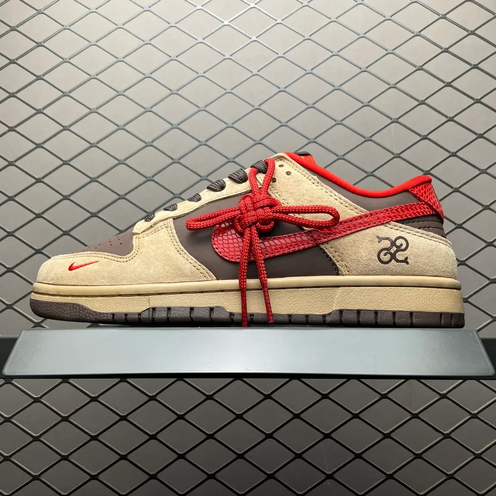 💰640 純原NK Dunk Low 客制款 低幫休閒板鞋 AG3702-858 尺碼：36 36.5 37.5 38 38.5 39 40 40.5 41 42 42.5 43 44 44.5 45 編號：33YEFFJ