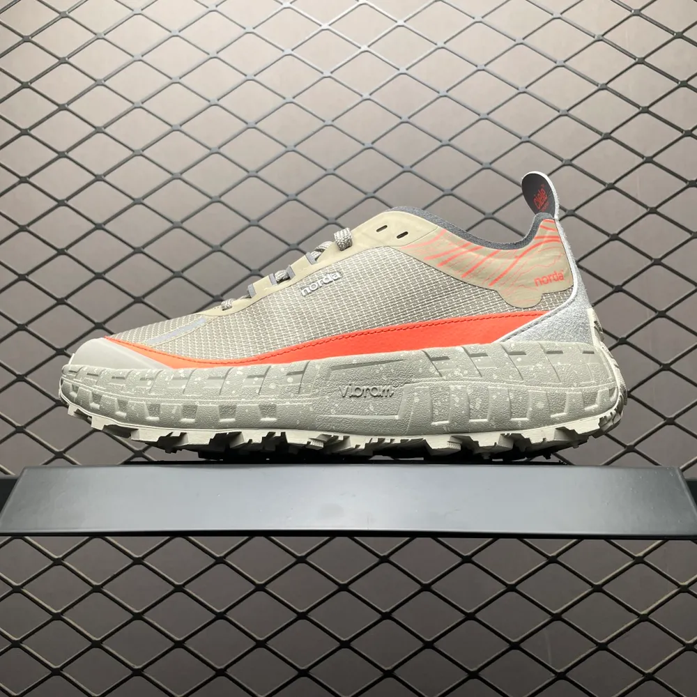 💰569 外貿熱款專供 Norda 諾達 001 Sneaker 網面越野跑步鞋 加拿大高階品牌 官方售價271K+ 運動通勤皆宜 非常時尚小眾且具有功能性的一款跑鞋 尺碼：36-39 編號：27TDEF78