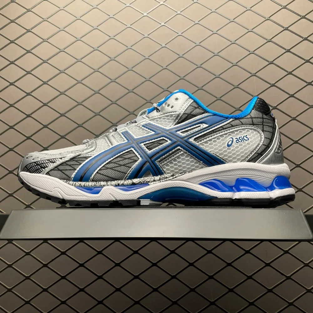 💰569 純原Asics 亞瑟士 GEL-Nimbus 10.1 低幫運動休閒跑步鞋 1203A543-101 平臺專供品質 一箇中底細節區別市面通貨 尺碼：36 37 37.5 38 39 39.5 40 40.5 41.5 42 42