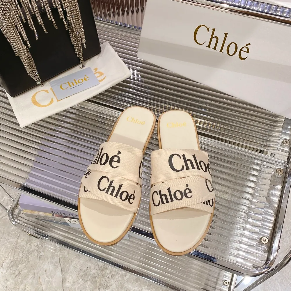 2023/Chloe（克洛伊）最新的交叉編織帶羅馬拖鞋