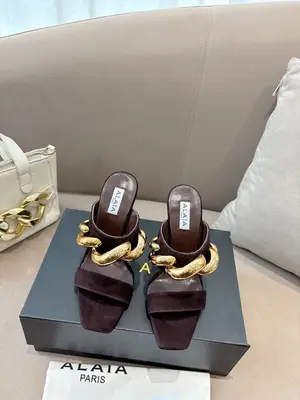 P680​​Alaïa2026春夏坡跟涼鞋​​
