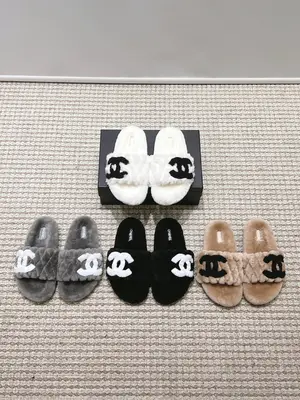 最新款香奈兒4個色