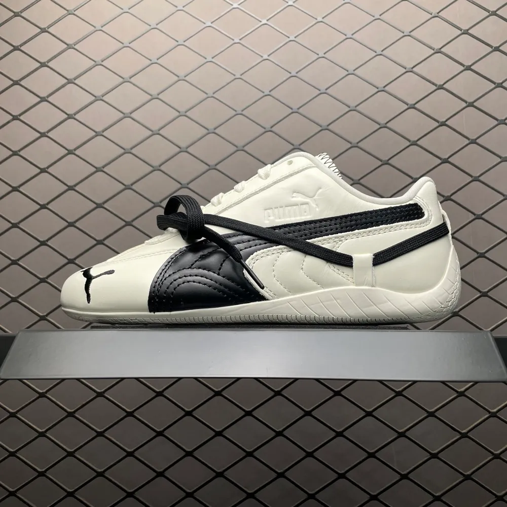 💰540 純原Rose x Puma 彪馬 Speedcat 聯名款低幫休閒鞋 404390-01 全新品質 鞋身採用頭層皮打造 配件齊全 高階零售專供版 尺碼：35.5 36 37 37.5 38 38.5 39 40 40.5 41 