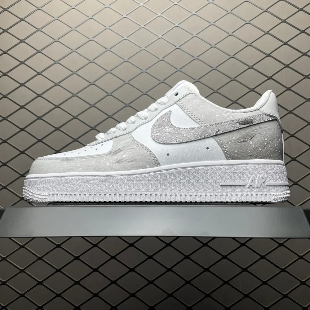 💰620 純原NK Air Force 1 空軍一號休閒板鞋 ZH0316-131 尺碼：36 36.5 37.5 38 38.5 39 40 40.5 41 42 42.5 43 44 45 編號：31TDEF51