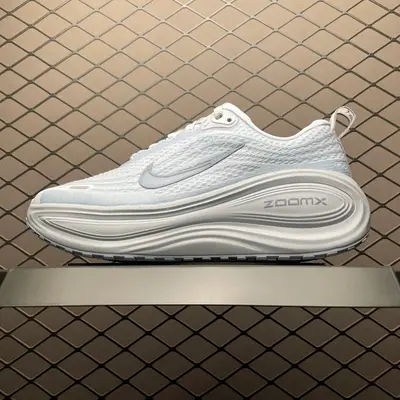 💰530 純原NK Vomero Plus 網面透氣跑步鞋 HV8150-004 尺碼：36 36.5 37.5 38 38.5 39 40 40.5 41 42 42.5 43 44 44.5 45 46 編號：23TDEF131