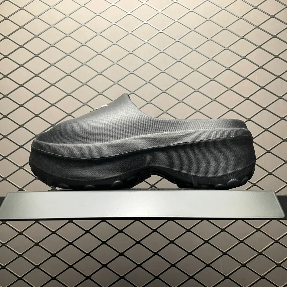 💰450 純原AD 阿迪 adifom Stan Slide 夏季沙灘涼鞋拖鞋 JI2610發泡一體大底 腳感十分舒適！尺碼：36-44 無半碼 編號：17DCEE17
