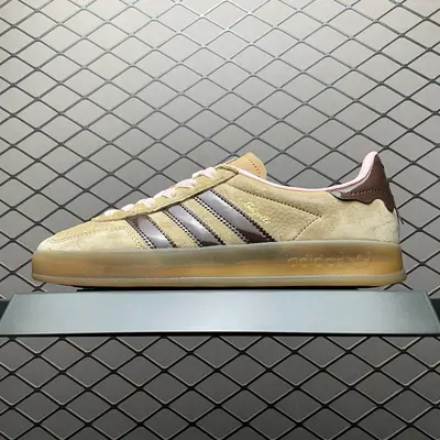 💰510 純原AD 阿迪 Gazelle Indoor 低幫運動休閒板鞋 JR8028 新版本 外貿大廠出品 尺碼：35.5 36 36.5 37 38 38.5 39 40 40.5 41 42 42.5 43 44 44.5 45 編