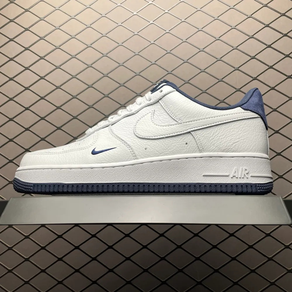 💰600 純原 NK Air Force 1 Low 空軍一號低幫 HM9483-001 國內頭部一線外貿大廠出品 原鞋開發打造  原廠自然甩頭層牛皮！紋路、色澤、皮心顏色.質感百分百到位，原廠楦原資料開發 高階零售專供品質 尺碼：36 