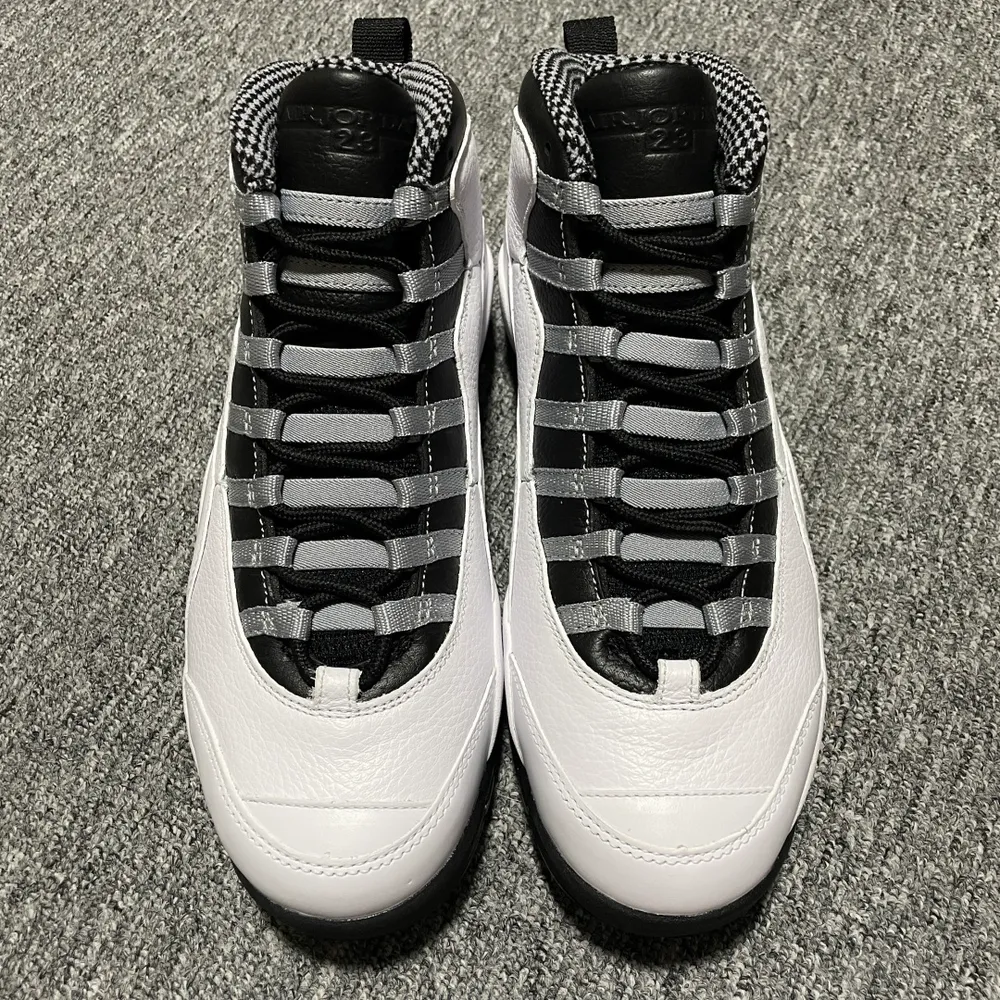 純原 Air Jordan 10 Retro AJ10喬10 男子文化籃球鞋 HJ6779-104 圈內知名口碑大廠出品 原楦原紙板 原廠皮料 原廠碳板打造 極致一眼正品既視感 高階外貿零售專供品質 尺碼：40 40.5 41 42 42.