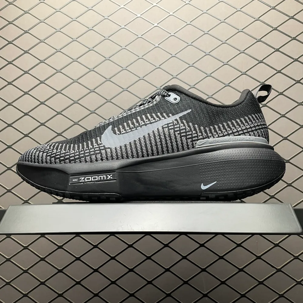 💰540 純原NK Zoomx Invincible Run FK4 透氣緩震跑步鞋 DR2615-003 尺碼：36 36.5 37.5 38 38.5 39 40 40.5 41 42 42.5 43 44 44.5 45 編號：23