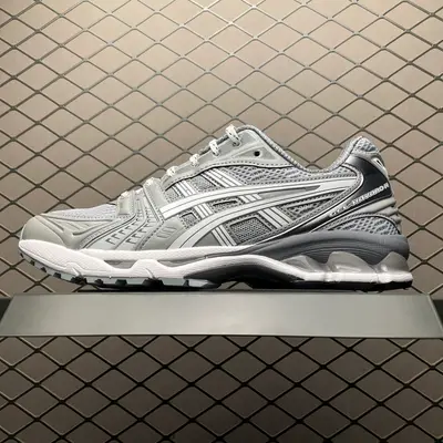 💰579  純原 Asics 亞瑟士 GEL-Kayano 14 低幫運動休閒跑步鞋 1203A704-020 尺碼：36 37 37.5 38 38.5 39 39.5 40 40.5 41.5 42 42.5 43.5 44 44.5