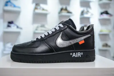 純原 Off-White x Nike Air Force 1 ’07空軍一號解構版本低幫百搭板鞋 黑銀 採用純原裝Prime Asia產皮料 原檔案原資料開發版型 縝密中底拉幫工藝 內建真全掌air sole氣墊內底 原廠高頻追 私模大底