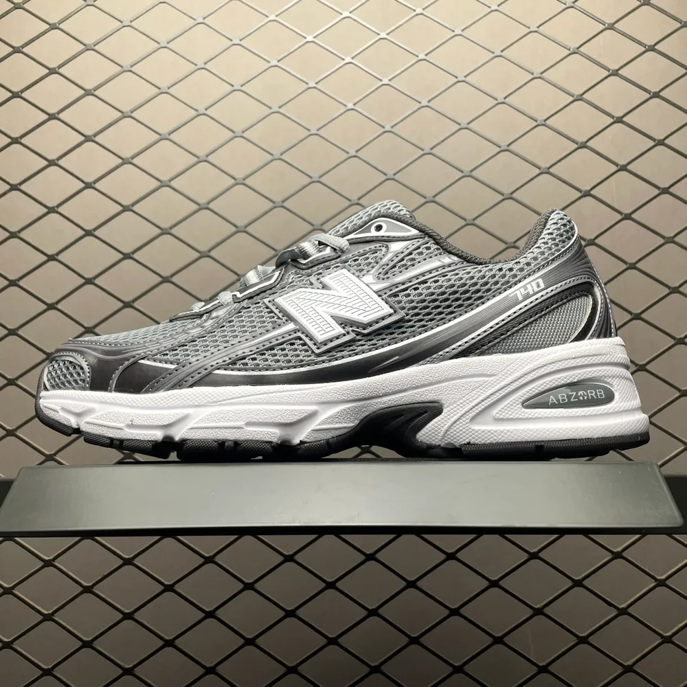 💰530 純原New Balance 新百倫 U740JCG 復古休閒慢跑鞋 尺碼：36 37 37.5 38 38.5 39.5 40 40.5 41.5 42 42.5 43 44 44.5 45 編號：23DCEE35
