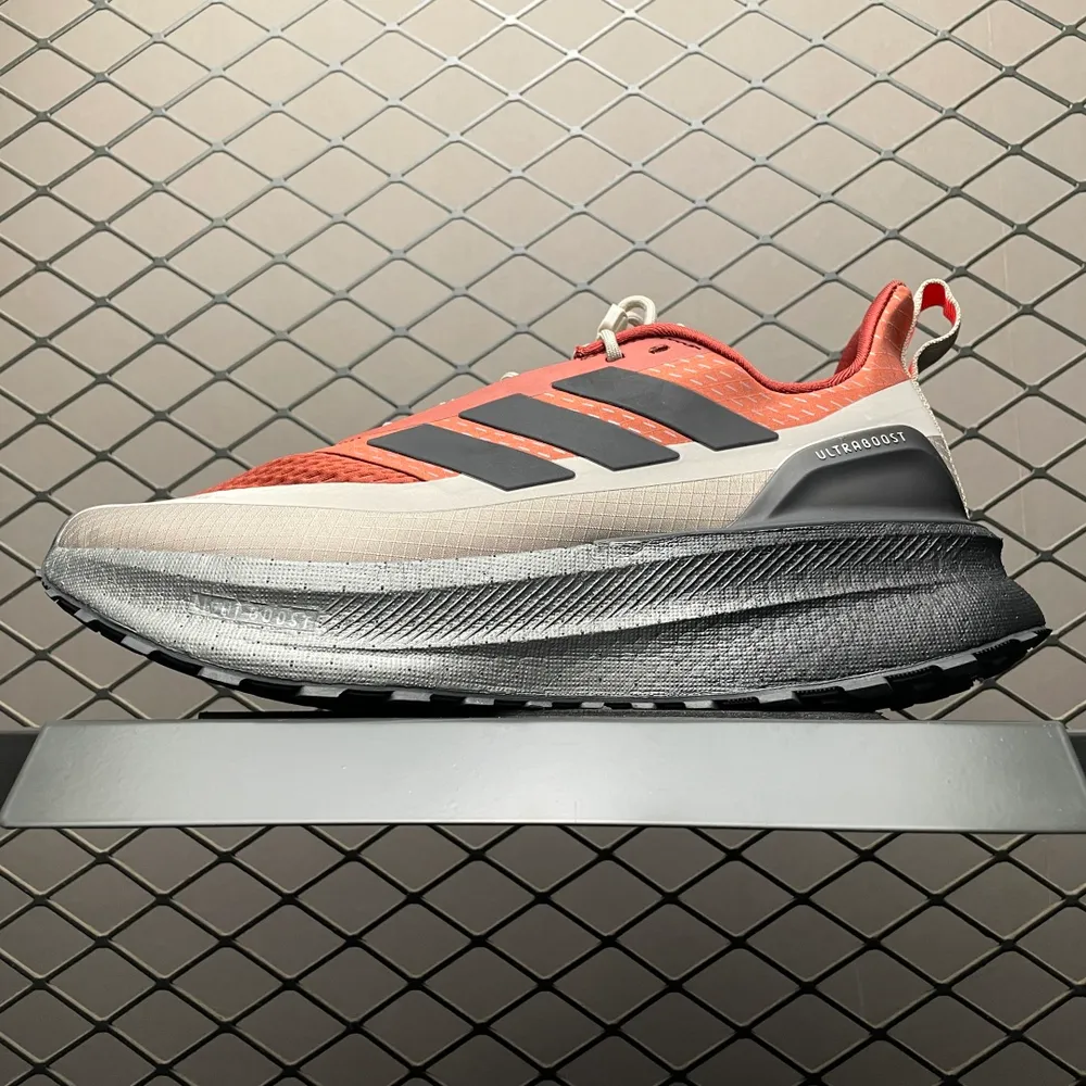 💰569  純原 AD 阿迪 Ultra Boost 5 Climawarm 超彈力爆米花中底休閒跑步鞋 IG9353 尺碼：40 40.5 41 42 42.5 43 44 44.5 45 46 46.5 47 48 編號：27TDEE