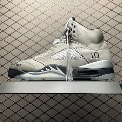 💰730 純原Jordan Air Jordan 5 Wings " Medium Grey/Black" AJ5喬5 文化籃球鞋 DV4982-004 專業AJ大廠出品 外貿專供 天花板 市場最快最齊 原鞋資源最快 整鞋各方面細節都非常