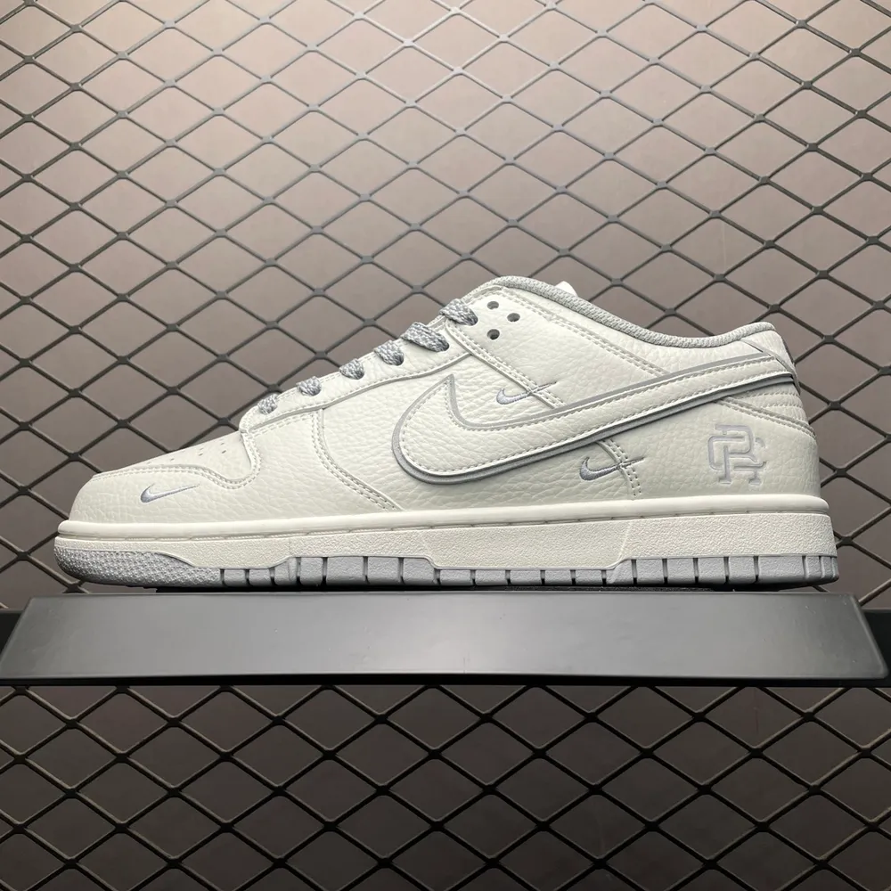💰640 純原NK Dunk Low 客制款 低幫休閒板鞋 RC3085-892 尺碼：36 36.5 37.5 38 38.5 39 40 40.5 41 42 42.5 43 44 44.5 45 編號：33UEFF37