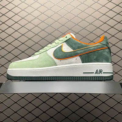 💰600 純原NK Air Force 1 空軍一號低幫休閒運動板鞋 LF8989-777 尺碼：36 36.5 37.5 38 38.5 39 40 40.5 41 42 42.5 43 44 45 編號：29YEFF33