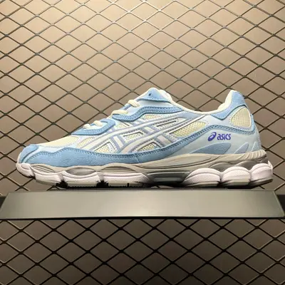 💰530 純原Asics 亞瑟士 GEL-NYC 低幫運動休閒跑步鞋 1203A383-107 平臺專供品質 區別市面通貨 尺碼：36 37 37.5 38 39 39.5 40 40.5 41.5 42 42.5 43.5 44 45 