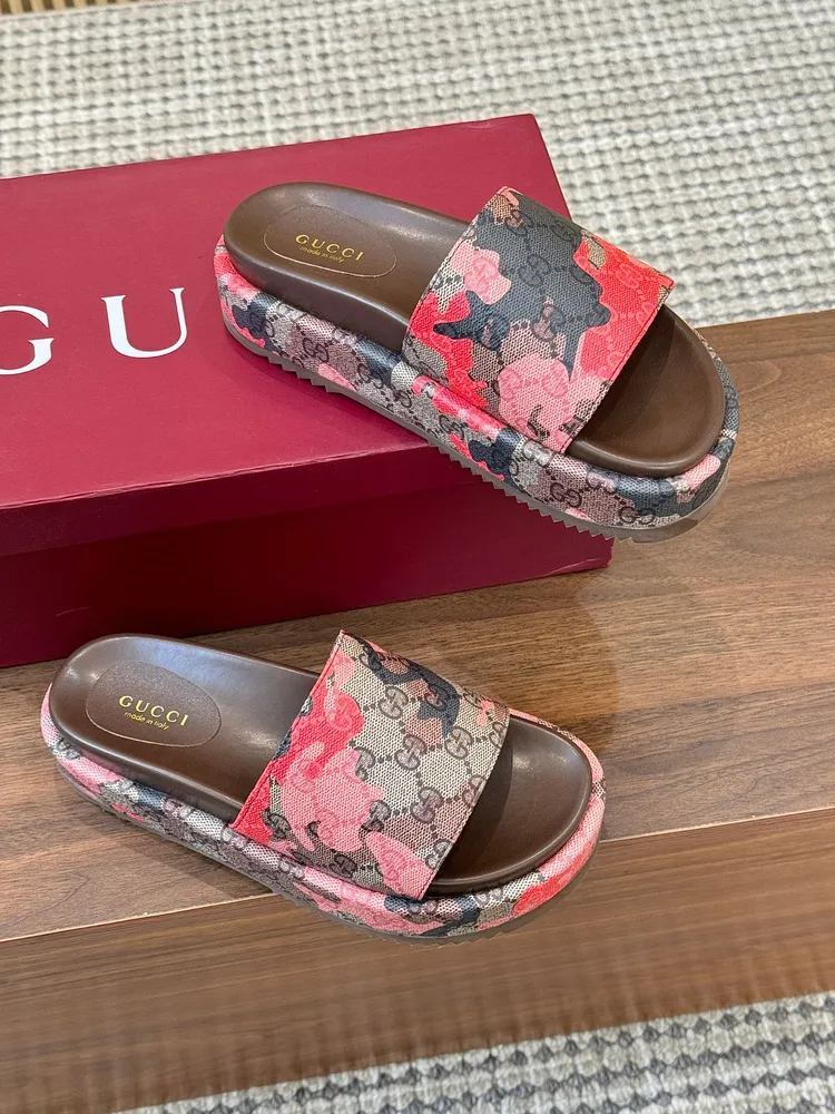 🔥【p590】全年出貨，】古馳Gucci最新限量厚底拖鞋 。頂級品質發售 購入正品開發 . 材質.工藝與原版一致