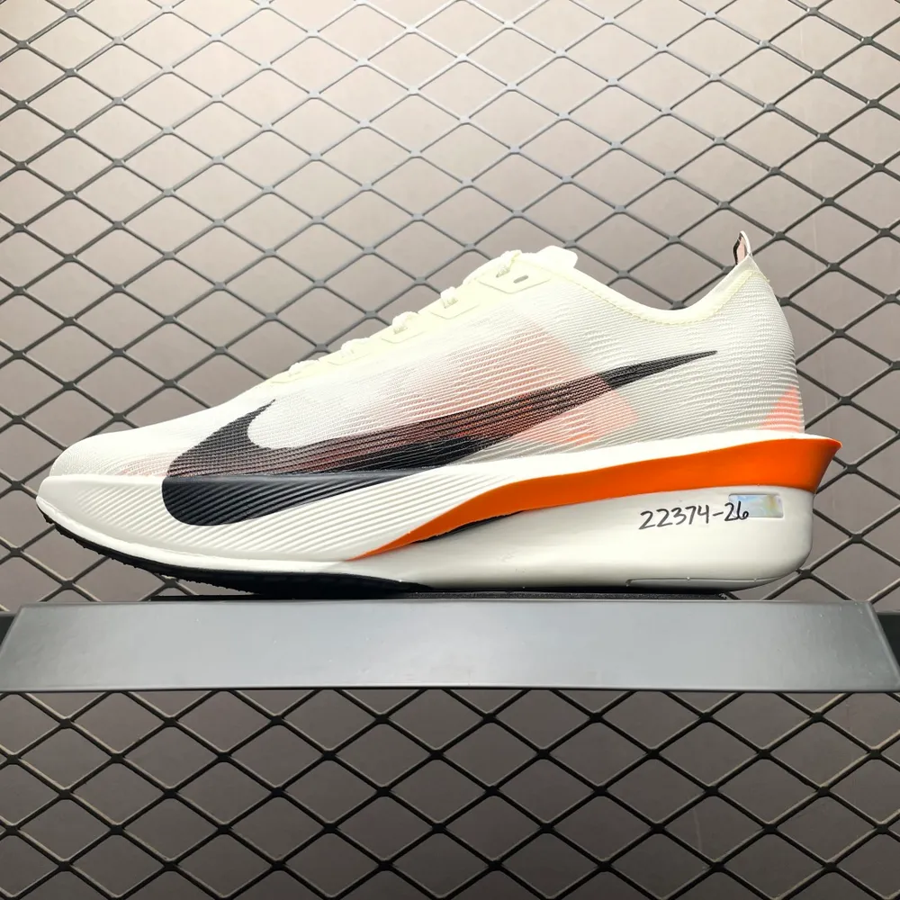 💰569 純原NK Vaporfly Next %4 超輕網面跑步鞋 HF6413-100 尺碼：36 36.5 37.5 38 38.5 39 40 40.5 41 42 42.5 43 44 44.5 45 編號：27TDEF24