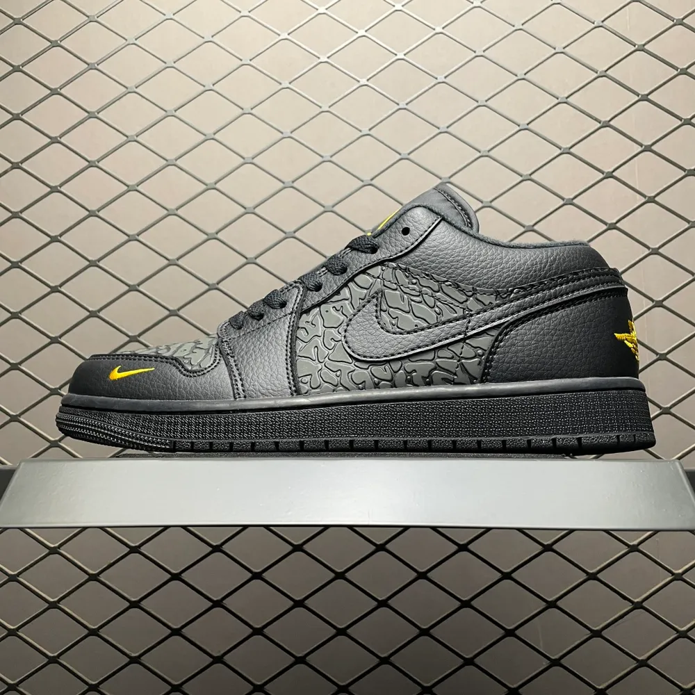 💰550 純原Air Jordan 1 Low AJ1喬1低幫文化籃球鞋 IM6568-010 尺碼：36 36.5 37.5 38 38.5 39 40 40.5 41 42 42.5 43 44 44.5 45 46 編號：25YEF