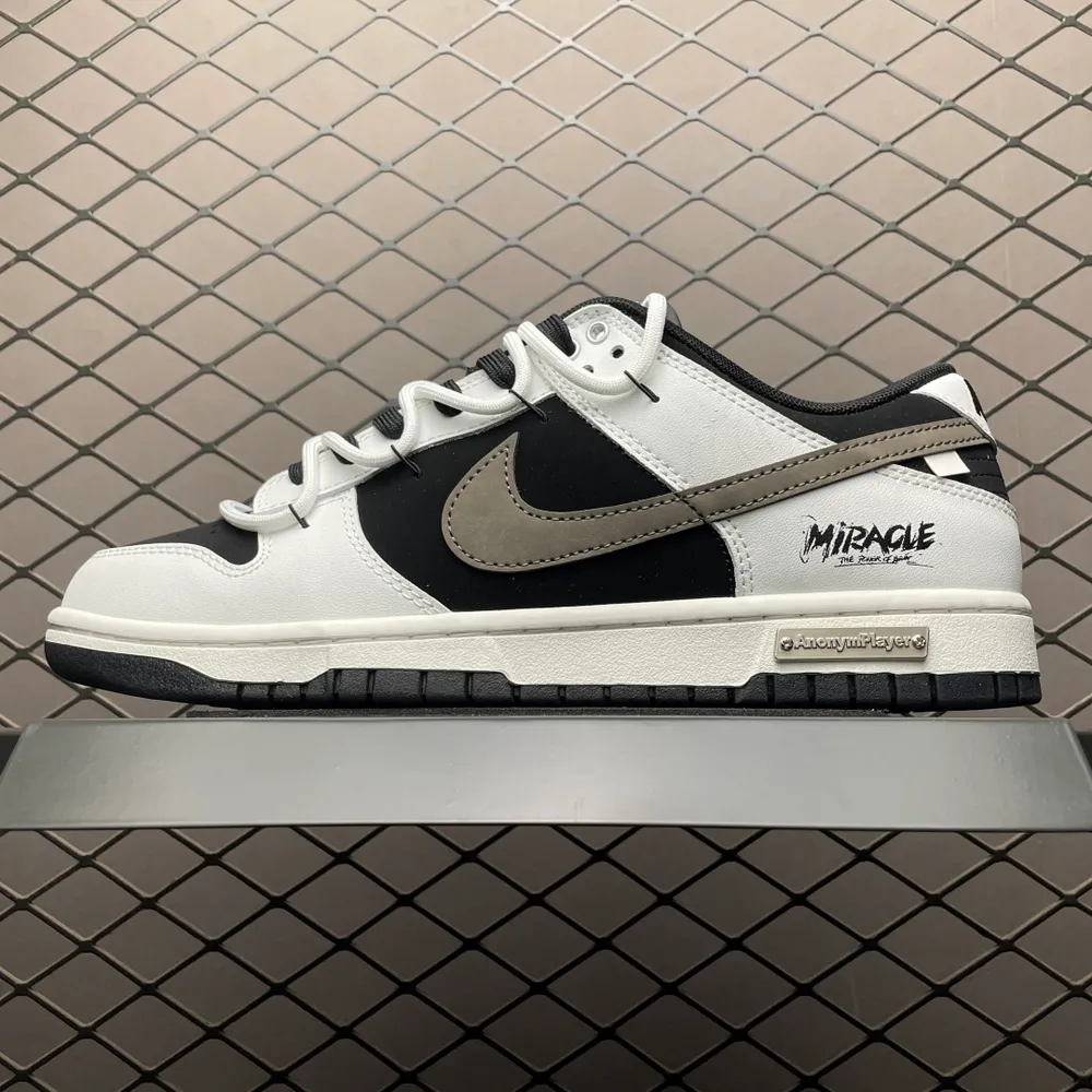 💰640 純原NK Dunk Low 客制款 低幫休閒板鞋 WB0518-089 尺碼：40 40.5 41 42 42.5 43 44 44.5 45 46 編號：33YEFFJ