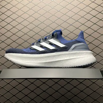 💰569 純原AD 阿迪 Ultra Boost 5 超彈力爆米花中底休閒跑步鞋 ID8817 尺碼：36 36.5 37 38 38.5 39 40 40.5 41 42 42.5 43 44 44.5 45 46 46.5 47 48