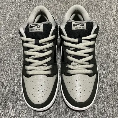 純原 NK SB Dunk Low " J-Pack " 影子灰 低幫運動休閒板鞋 BQ6817-007 天花板品質 市面唯一正確原裝版本 全身採用原廠皮料 鞋帶 織嘜 內標全部客供原廠 原廠資料 原廠楦頭紙板打造 每個細節都對位原鞋 尺碼