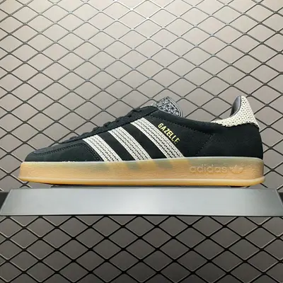 💰510 純原AD 阿迪 Gazelle Indoor 低幫運動休閒板鞋 JI2755 外貿大廠出品 尺碼：35.5 36 36.5 37 38 38.5 39 40 40.5 41 42 42.5 43 44 編號：21TDEFJ