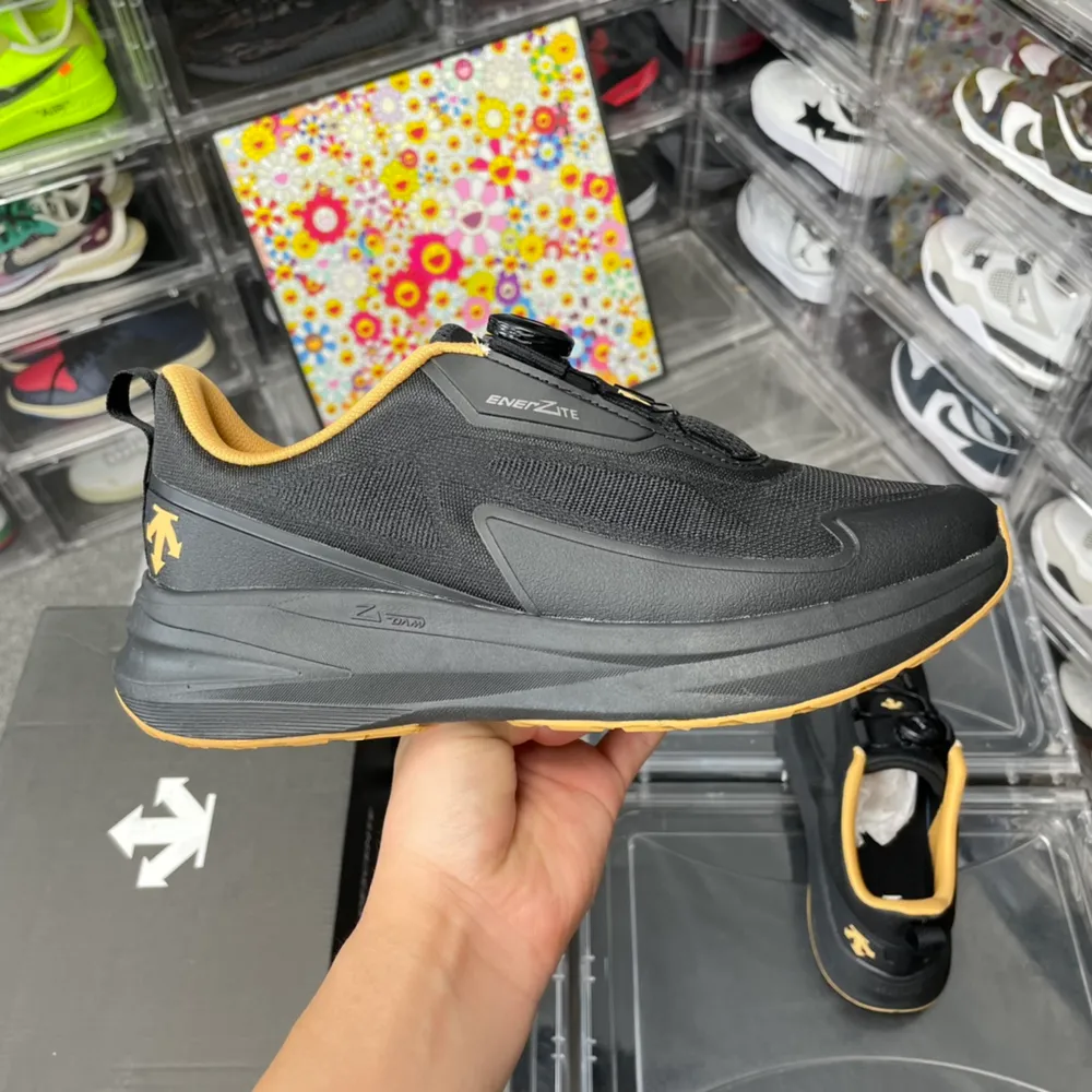 💰690＃PE版 迪桑特DESCENTE LAVITATE TRAIL 3.0 舒適百搭防滑耐磨 低幫 休閒跑步鞋